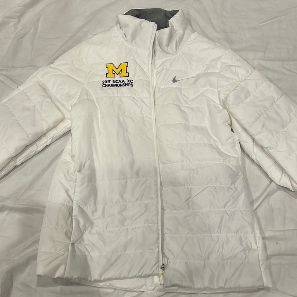 Nike Wind Breaker Jacket